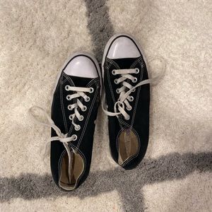 Low top Converse